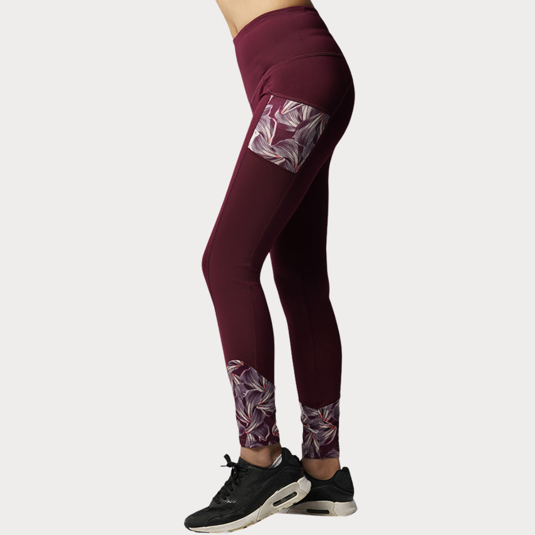 Capri & Leggings Activewear / Sportswear - Women's Contoured High-Rise Leggings w/ Mesh - S / Dark Berry - Outperformer